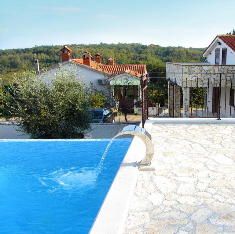 Villa Lara Karojba Pokój zdjęcie