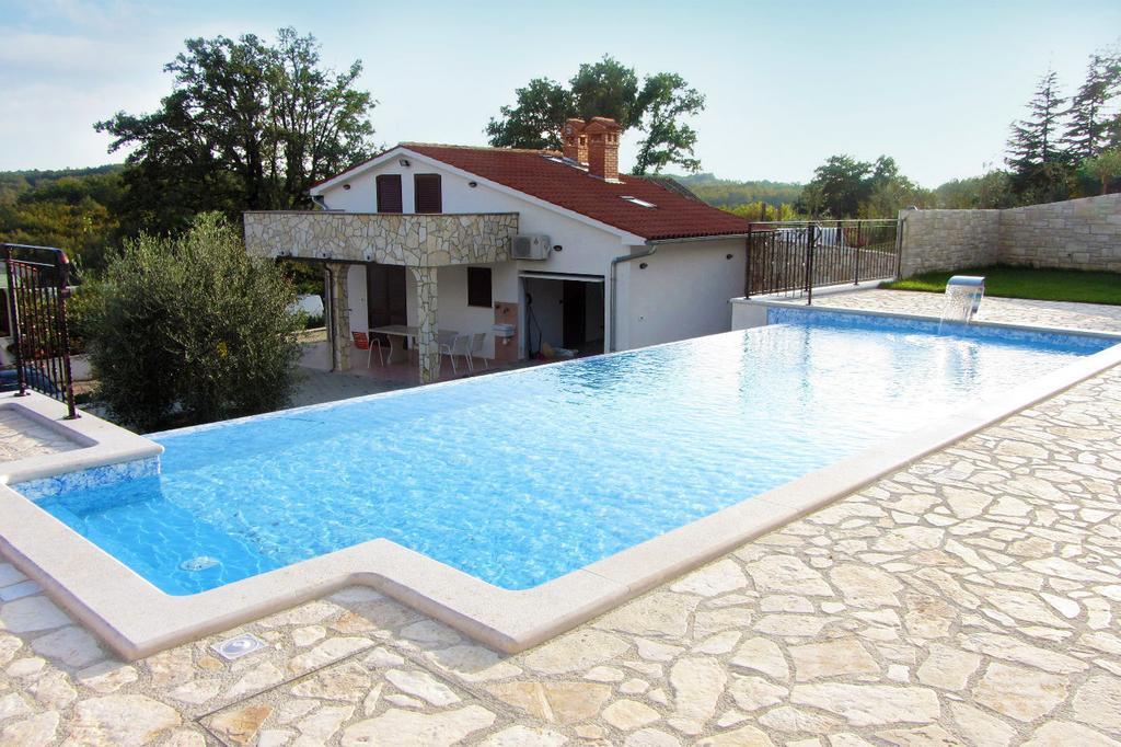 Villa Lara Karojba Pokój zdjęcie