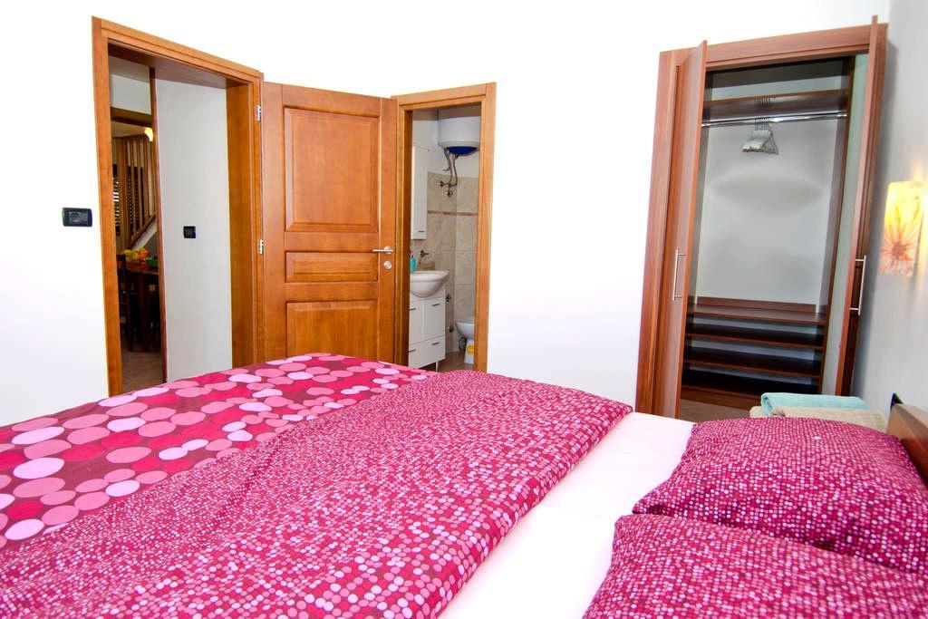 Villa Lara Karojba Pokój zdjęcie